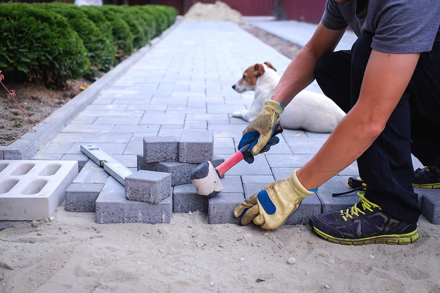 Concrete Pavers & Turf